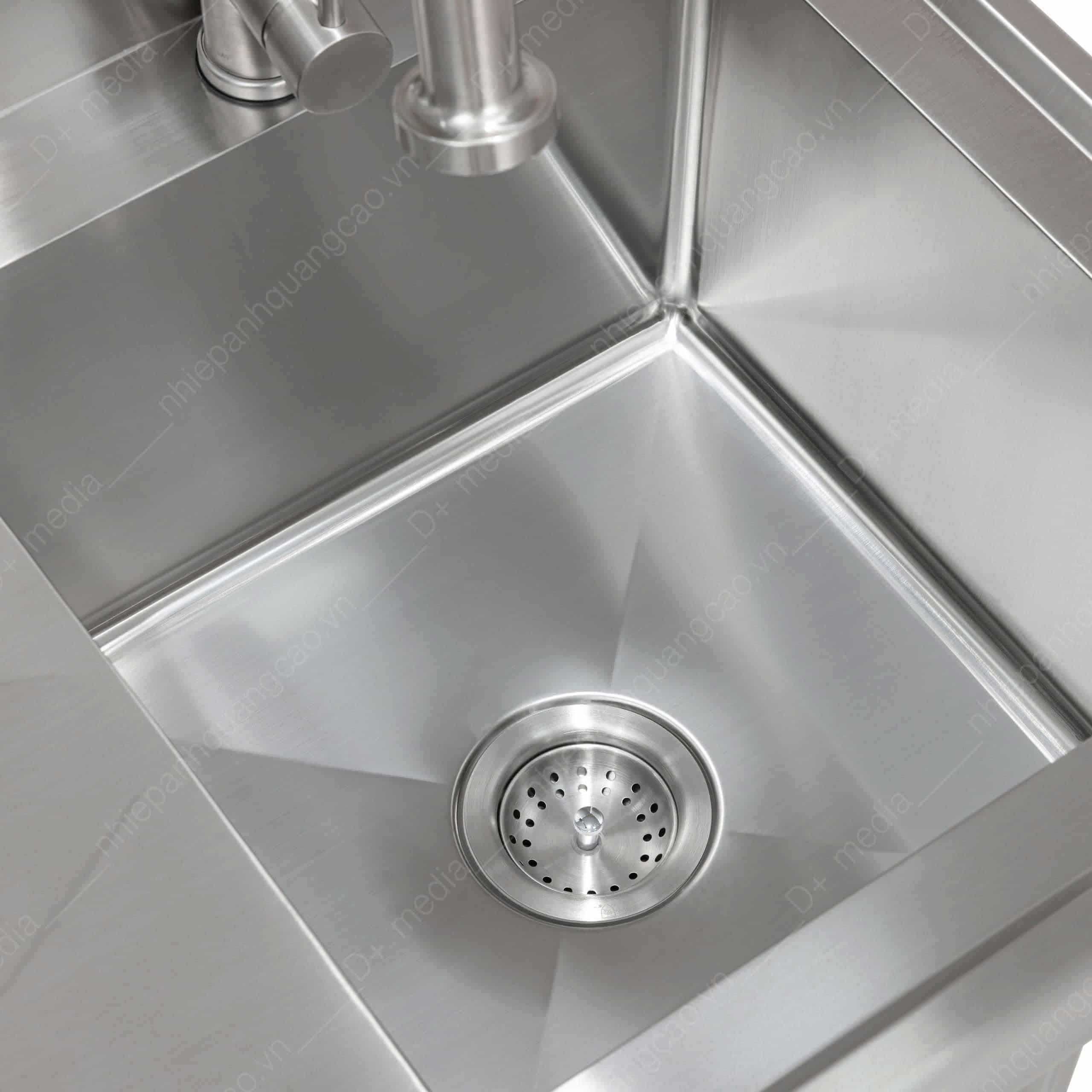 Chụp Sản Phẩm Inox