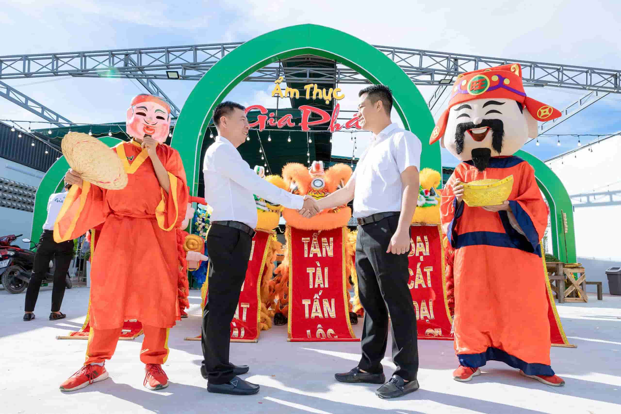 quay chụp sự kiện